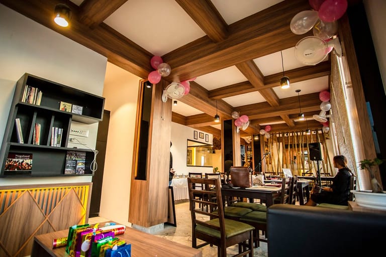 places-to-eat-in-mon