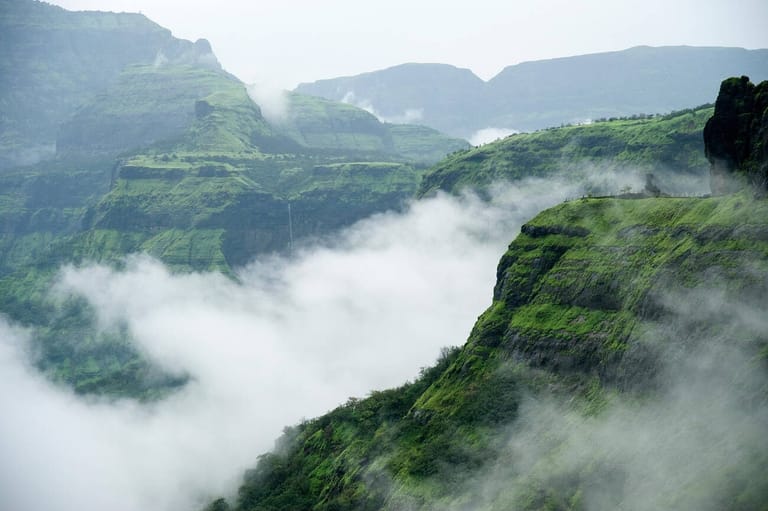 places-to-visit-during-monsoon-in-india
