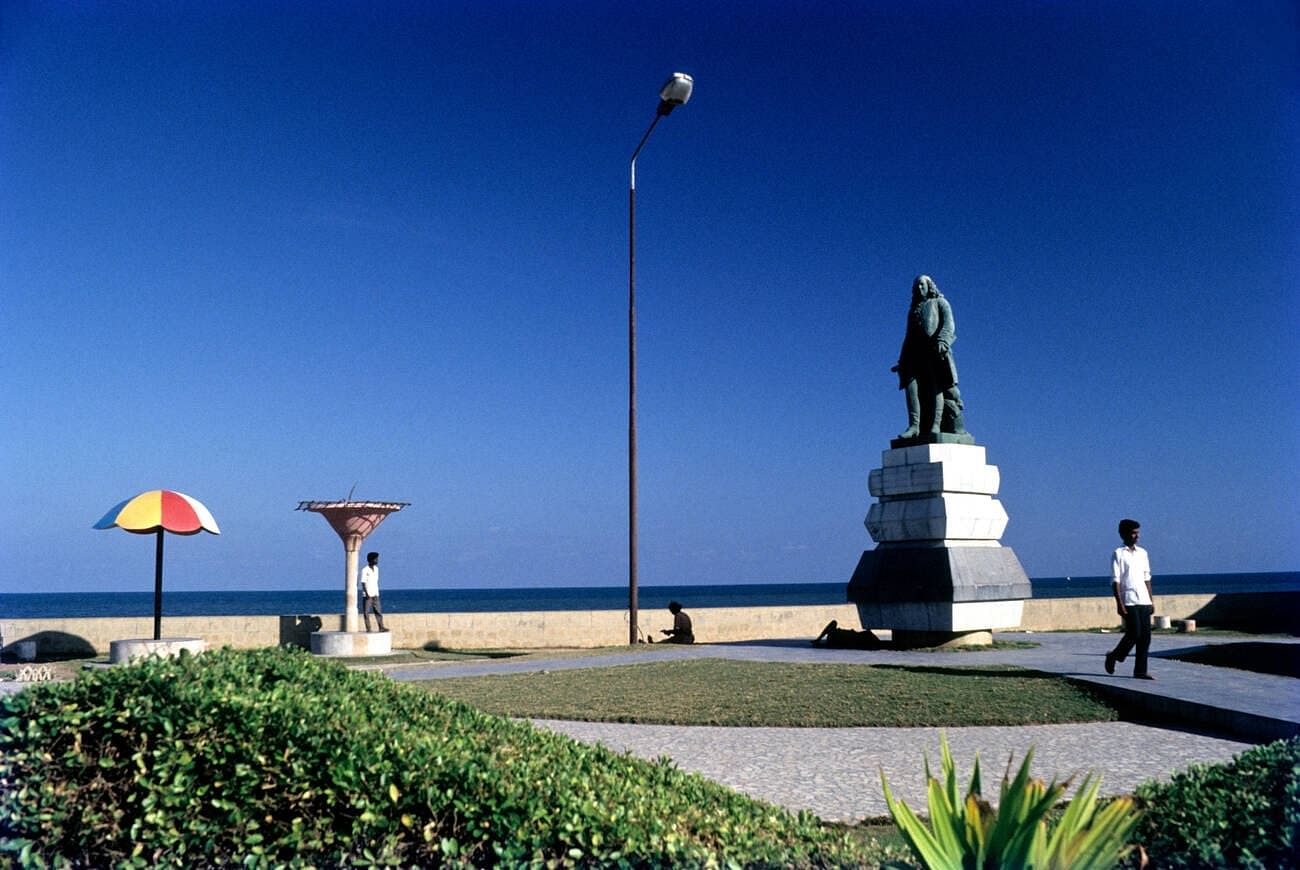the-statue-of-dupleix-in-pondicherry