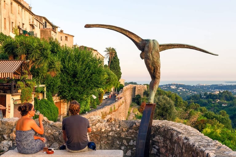 things-to-do-in-saint-paul-de-vence-on-honeymoon