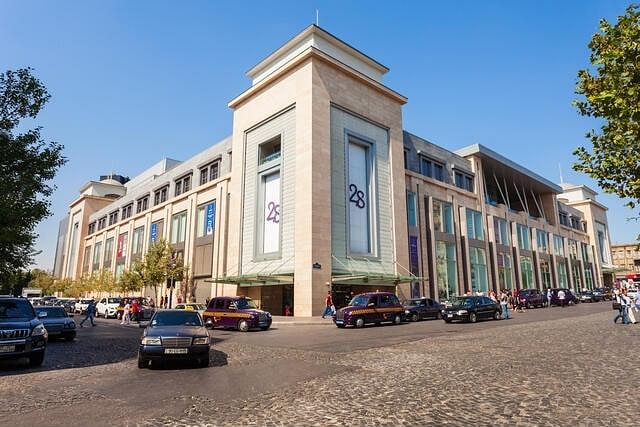 28-mall