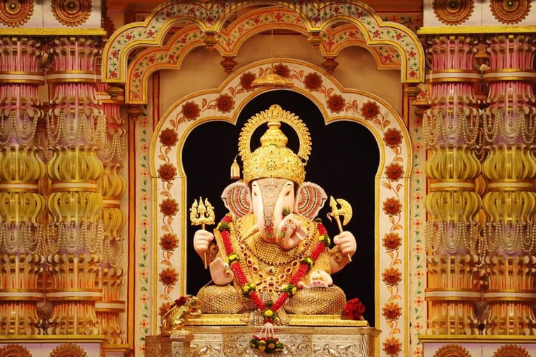 dagadusheth-halwai-ganpati-temple