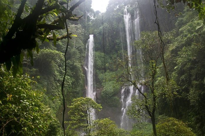 lemukih-waterfall