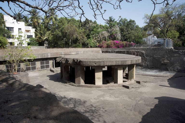 pataleshwar-cave-temple