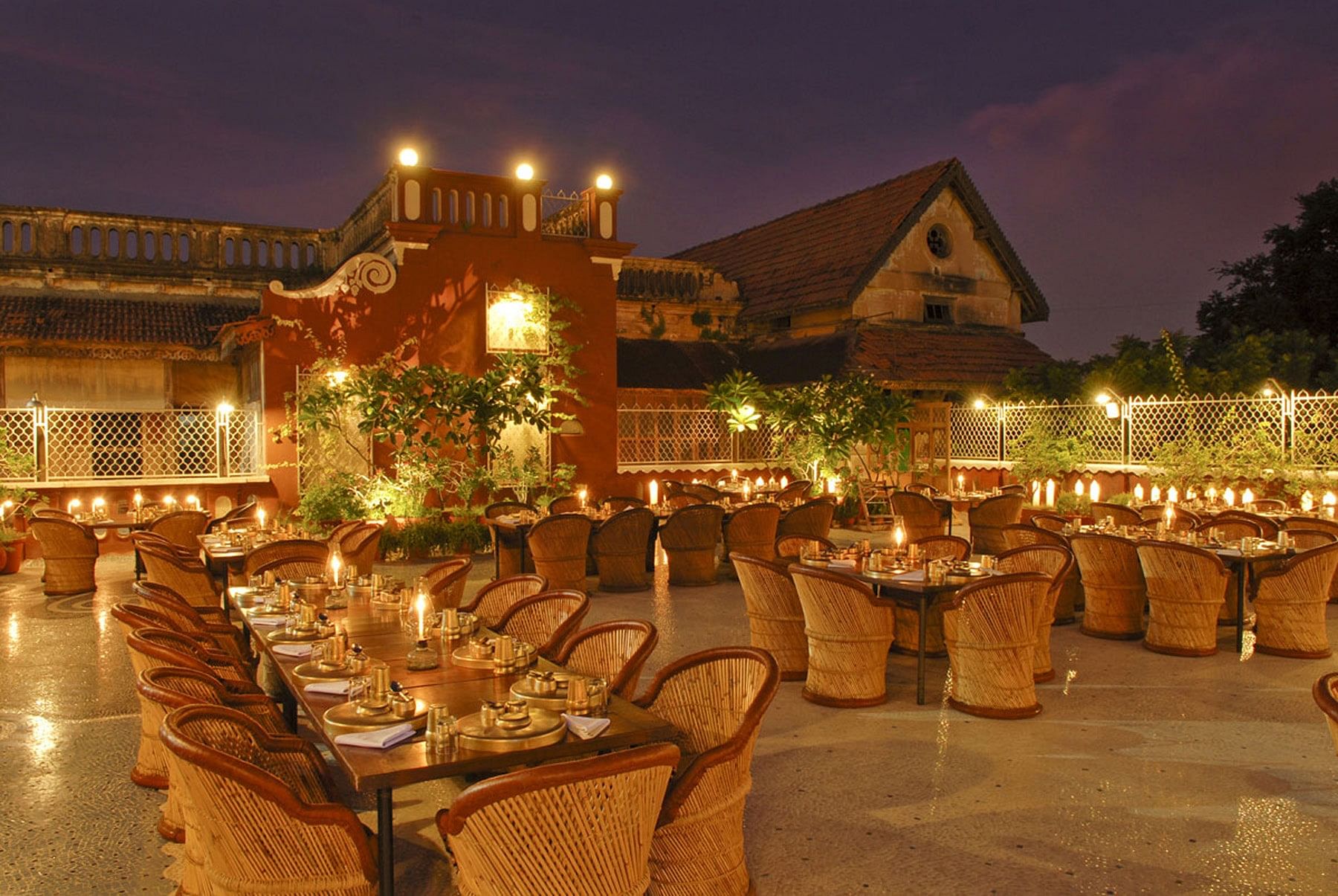 places-to-eat-in-ahmedabad