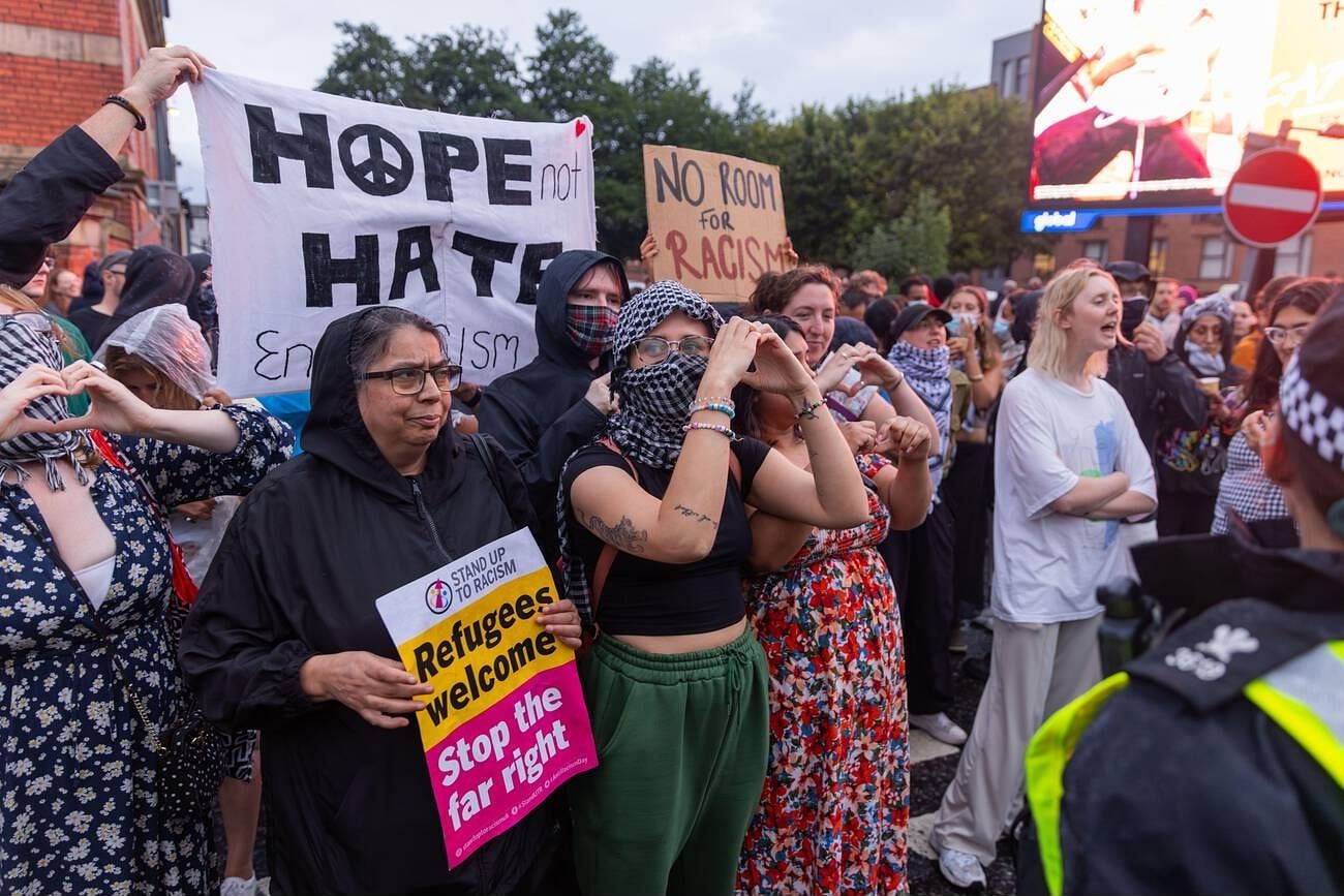 riots-in-uk