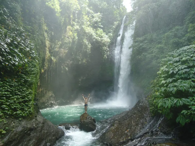sambangan-secret-garden-in-bali