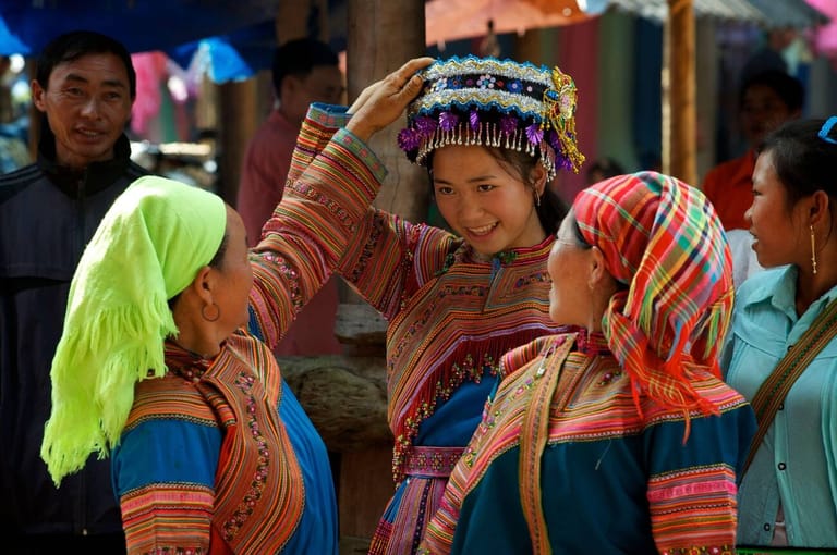 tribe-market-in-vietnam