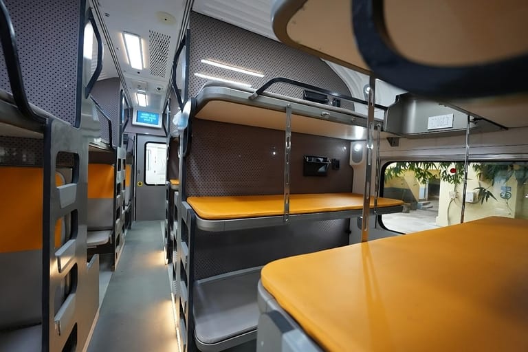 vande-bharat-sleeper-train