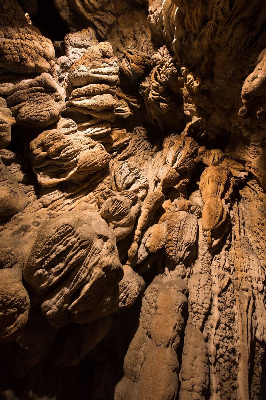 krem-mawmluh-cave