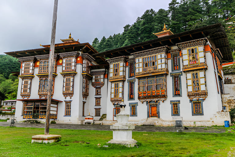 kurjey-lhakhang-bhutan