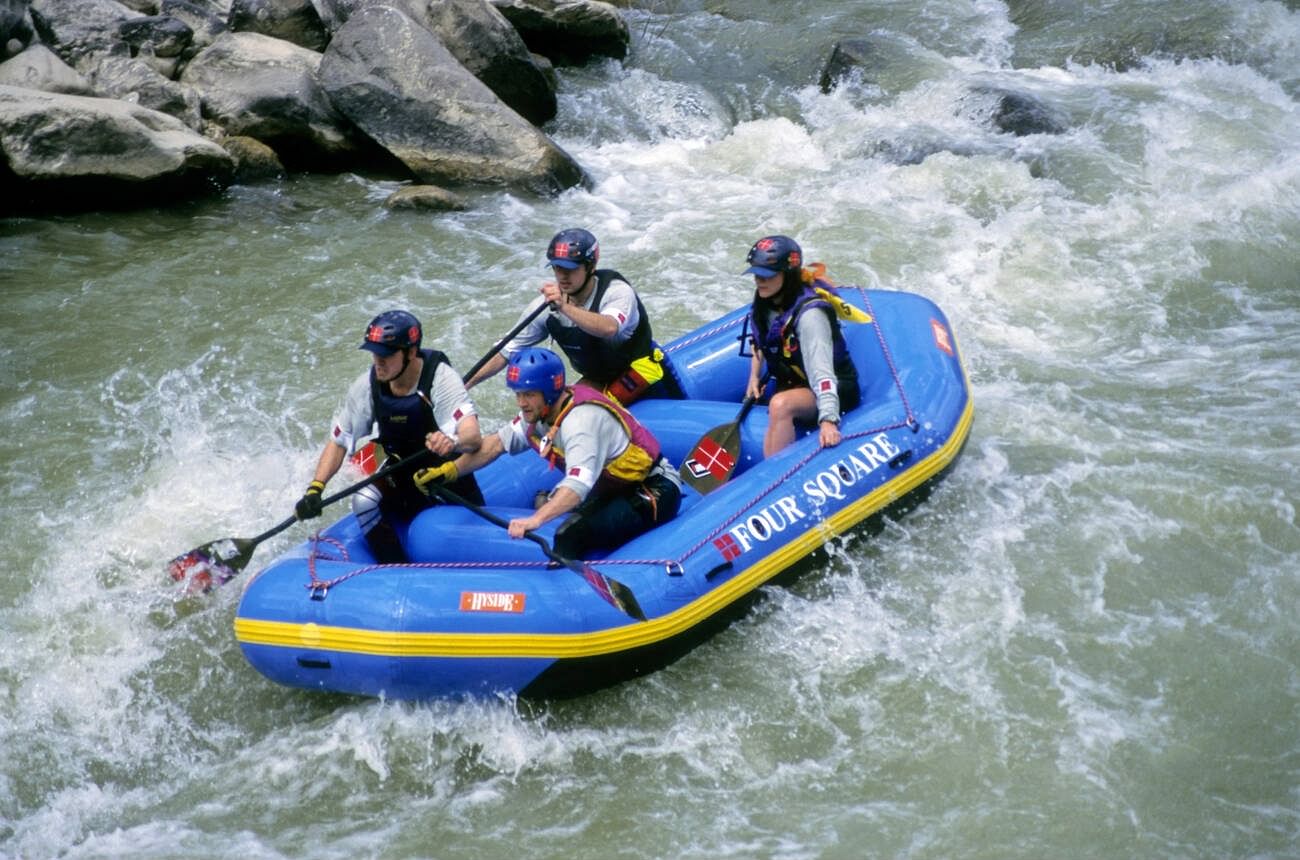water-rafting-in-ganga-river-from-devprayag-to-rishikesh-uttaranchal