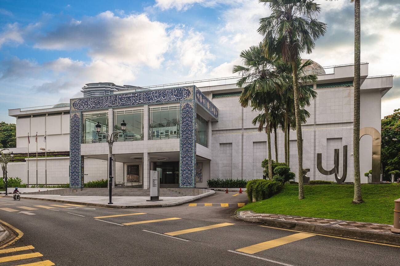 islamic-arts-museum-malaysia-in-kuala-lumpur-malaysia
