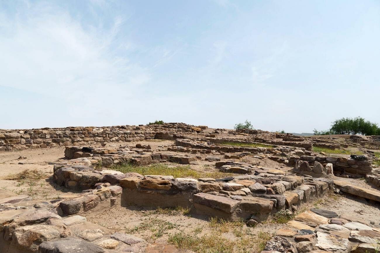 ancient-city-of-the-harappan-civilization-at-dholavira-gujarat-india
