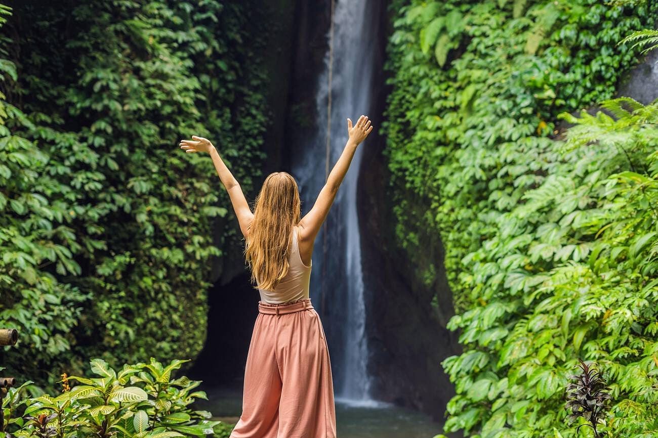 leke-leke-waterfall