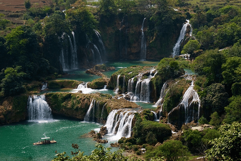 an-image-of-the-ban-gioc-waterfall