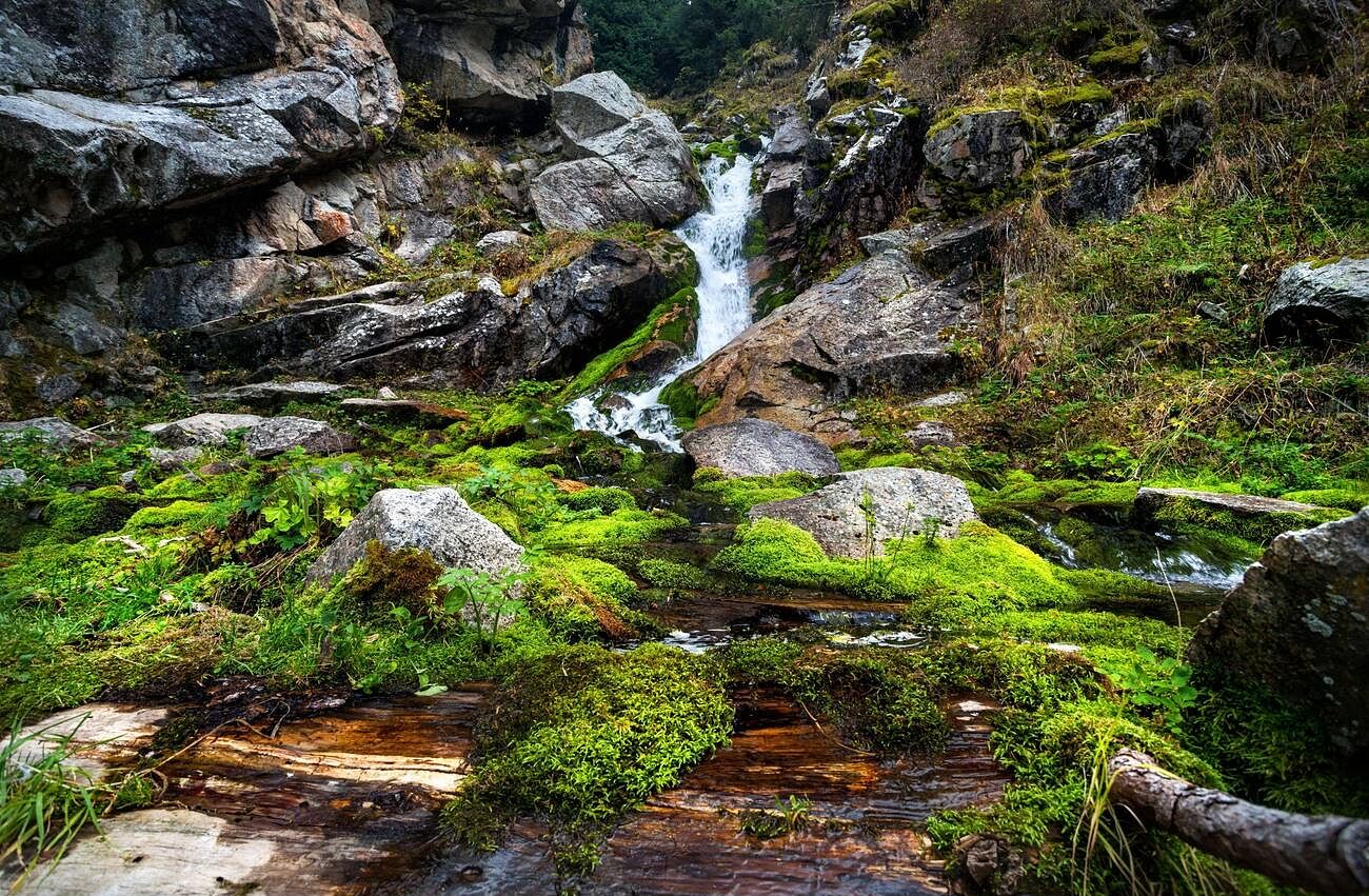 gorelnik-waterfalls-in-almaty
