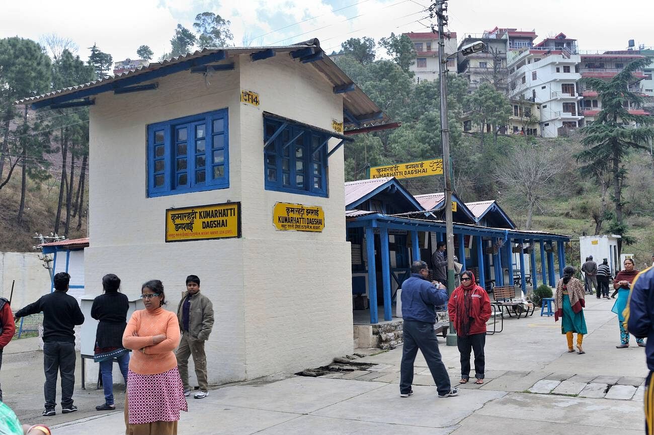 kumarhatti-dagshai-railway-station-of-toy-train-at-shimla-state-himachal-pradesh-india