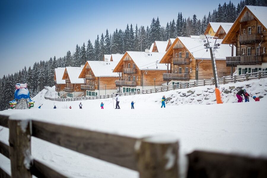 Which is better, Gulmarg or Sonmarg