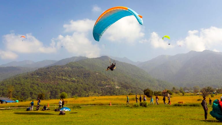 paragliding-bir