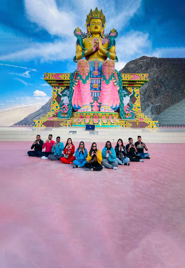 9 Days Thrilling Srinagar to Leh Tour Package with Umling La