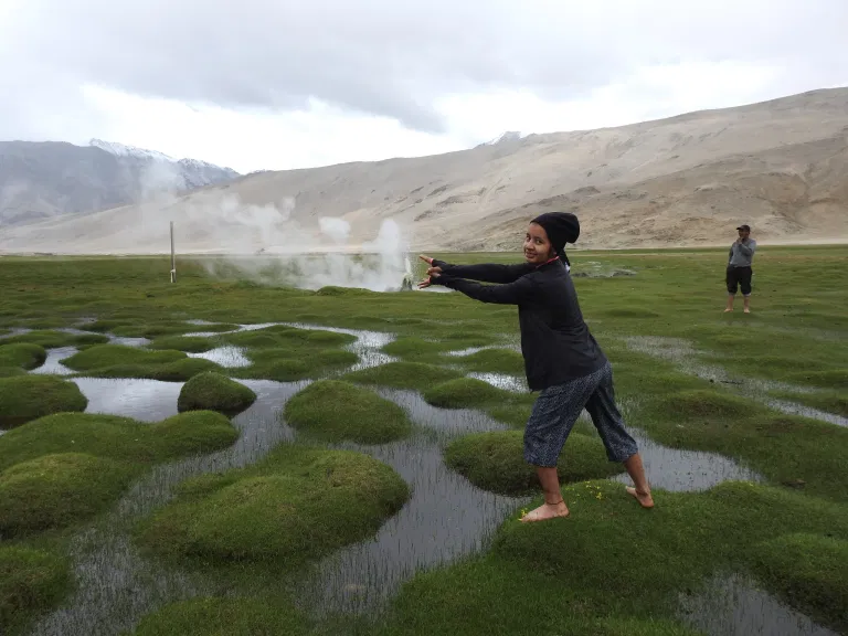 puga-geothermal-valley-ladkh