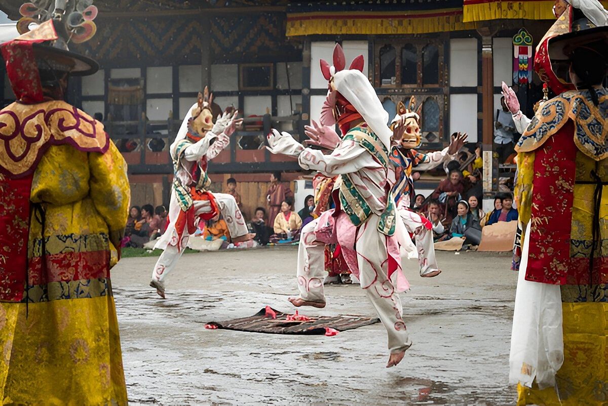 festivals-in-bhutan