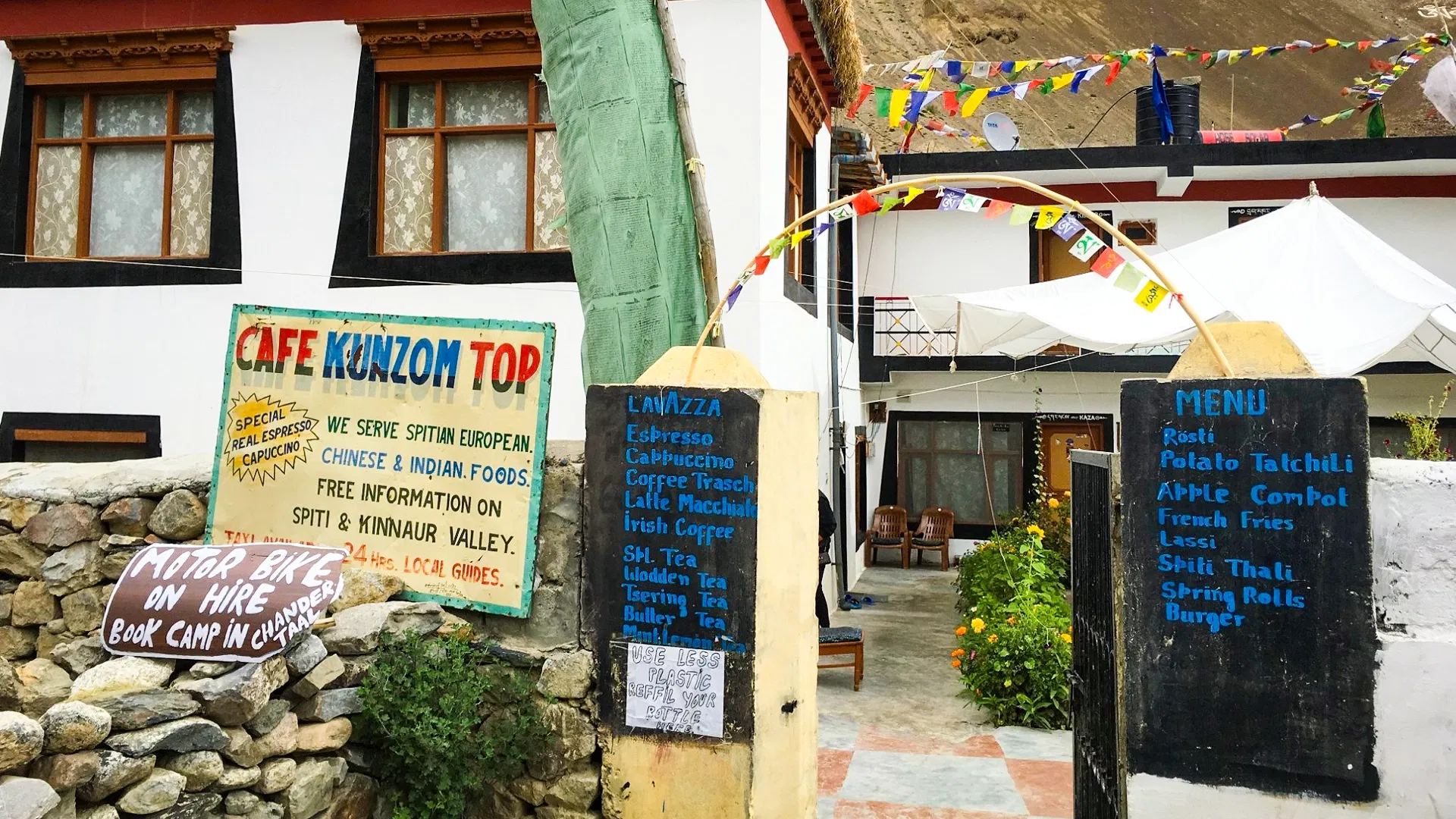 Cafe Kunzum Top