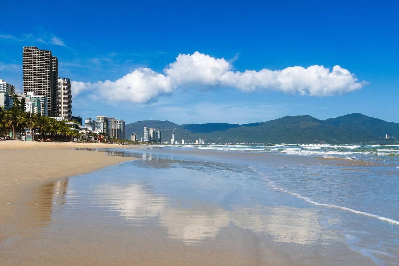 my-khe-beach-in-da-nang-central-vietnam