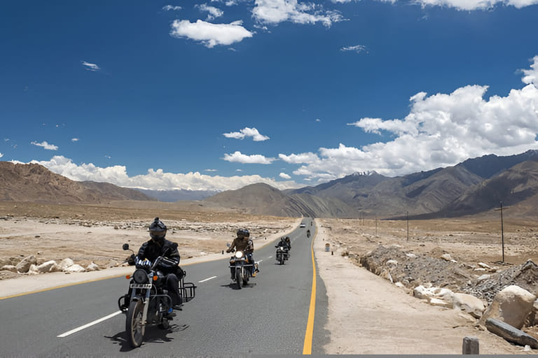 bike-trip-to-ladakh-in-summer