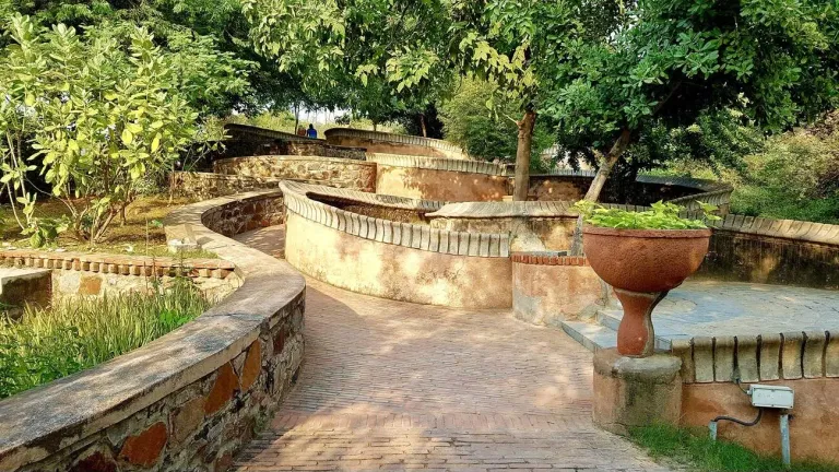 the-garden-of-five-senses