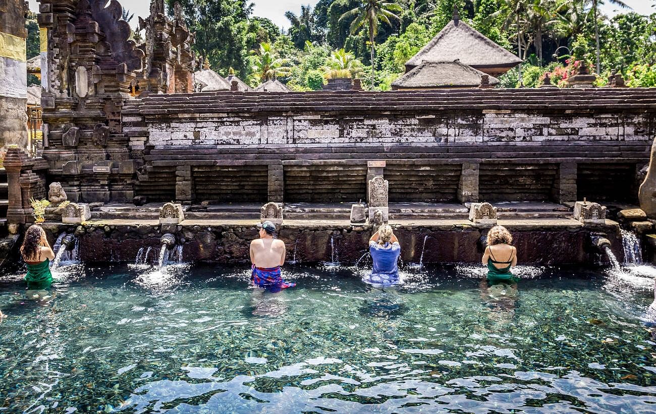 bali-hot-spring
