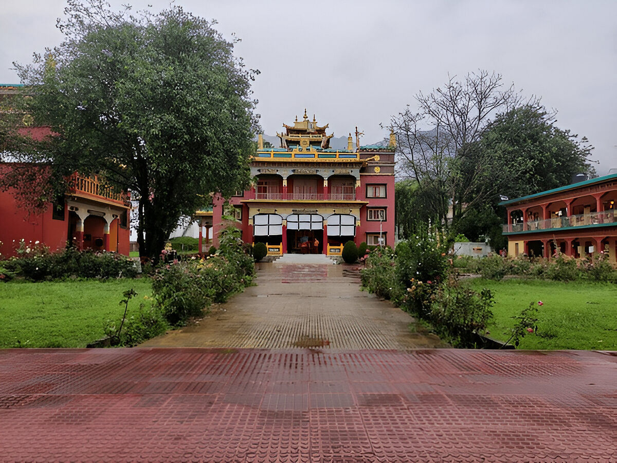chokling-monastery-bir-village-himachal-pradesh
