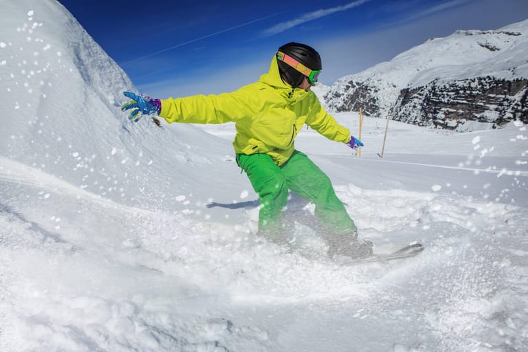snowboarding-in-austria