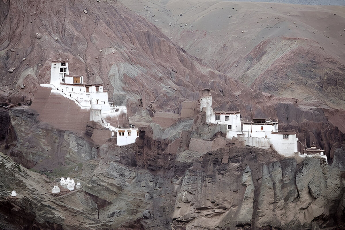 basgo-monastery-leh-ladakh