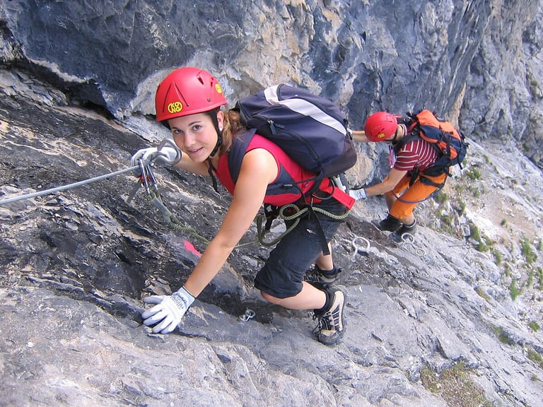 rock-climbing-in-italy