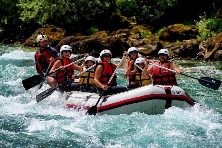 white-water-rafting-in-montenegro