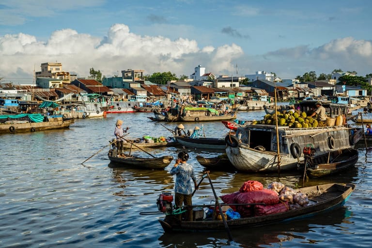 cai-rang-floating-market-vietnam