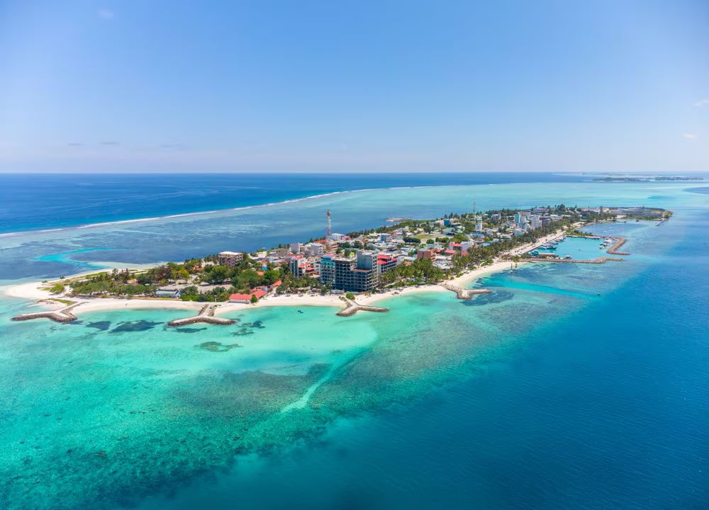 maafushi-island-maldives