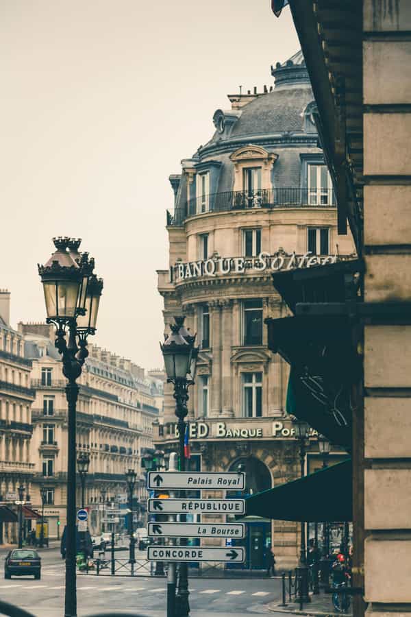 8-Days Highlights of Europe Summer Tour Package: Paris to Zurich