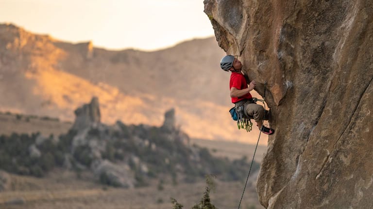 rock-climbing-in-vietnam