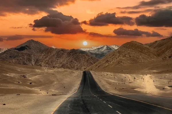 sunrise-and-sunset-spots-in-ladakh