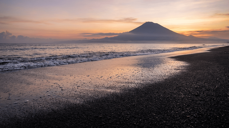 black-sand-beaches-in-bali