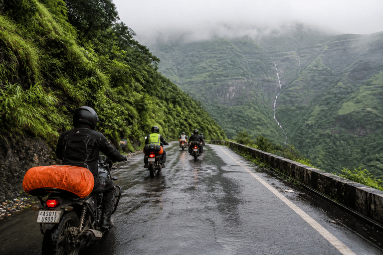 places-to-visit-in-meghalaya-by-bike
