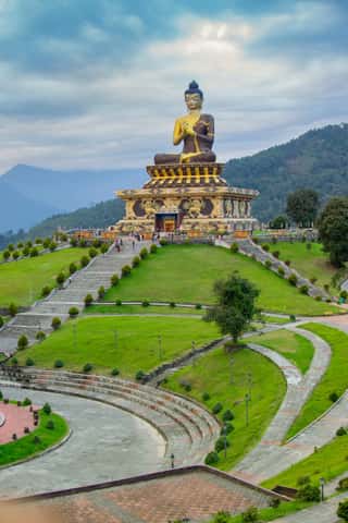 sikkim-statue