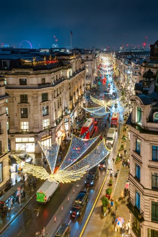 UK and Ireland Christmas Tour With Dublin, Scotland & London Highlights