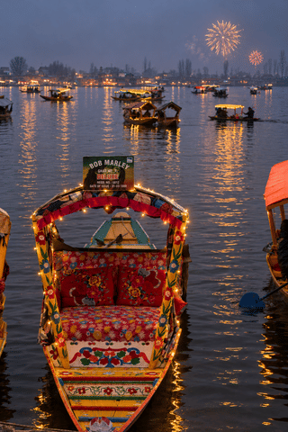 dal lake new year