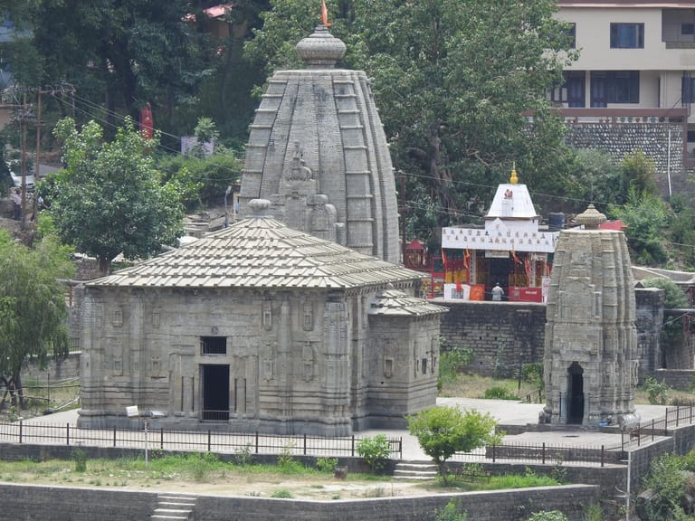 trilokinath-temple